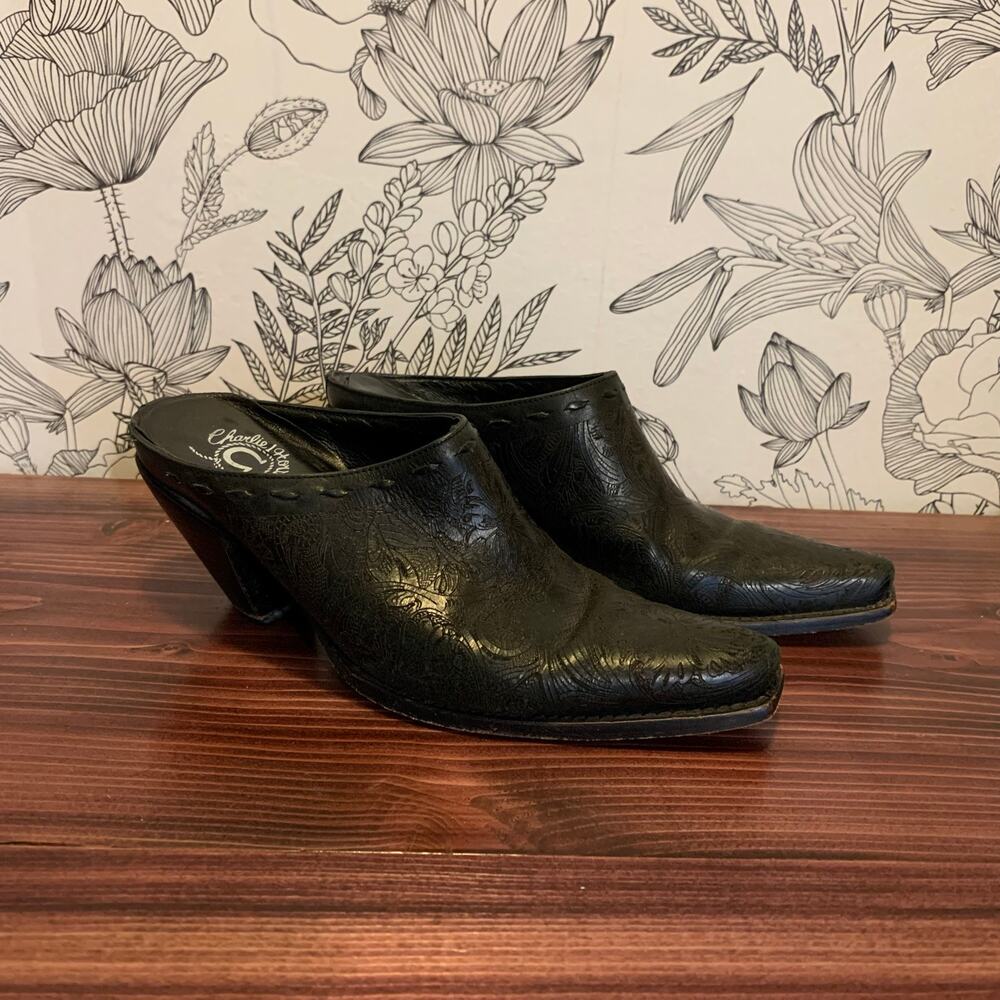 Womens Charlie 1 Horse by Lucchese Mules Black Embossed Leather Size 6 EUC!